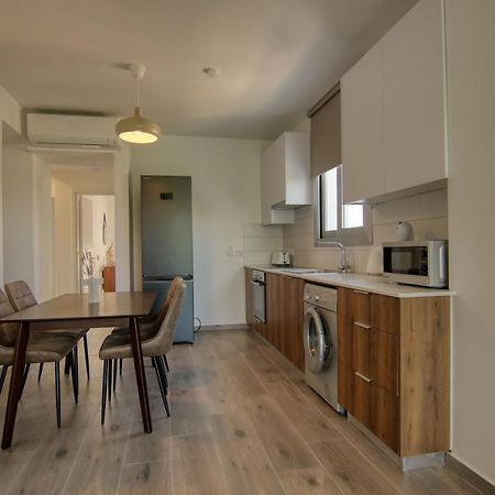 לרנקה Phaedrus Living Coral Suites Aura מראה חיצוני תמונה