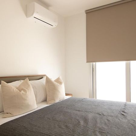 לרנקה Phaedrus Living Coral Suites Aura מראה חיצוני תמונה